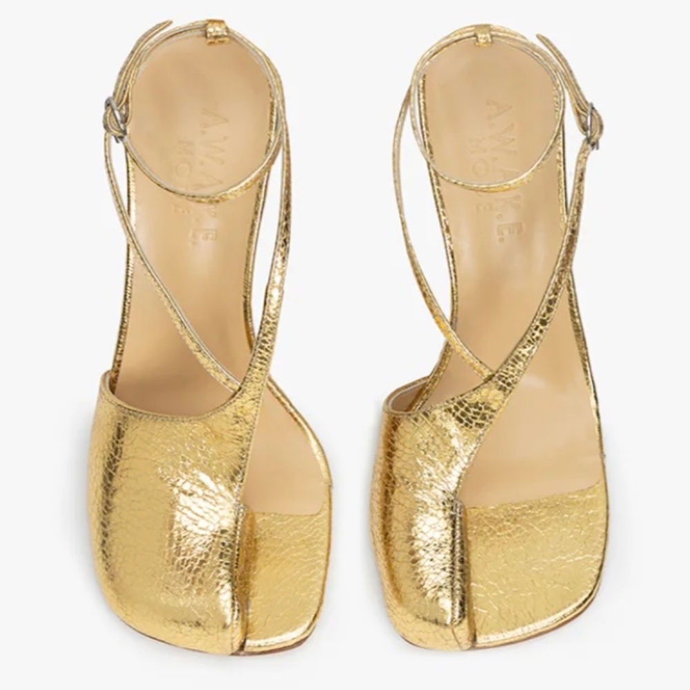 A.W.A.K.E. Mode Christine Shoes in Gold - Picture 5 of 7